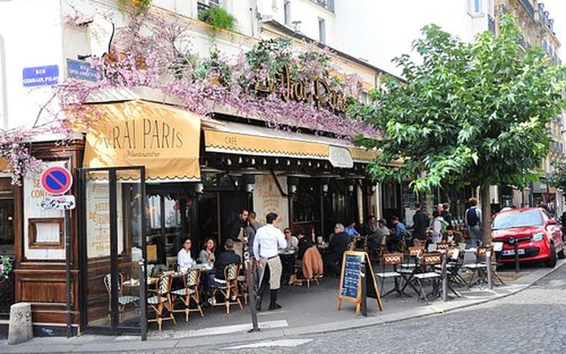 Terrasse du café-restaurant Le Vrai Paris, Montmartre, Paris 18e